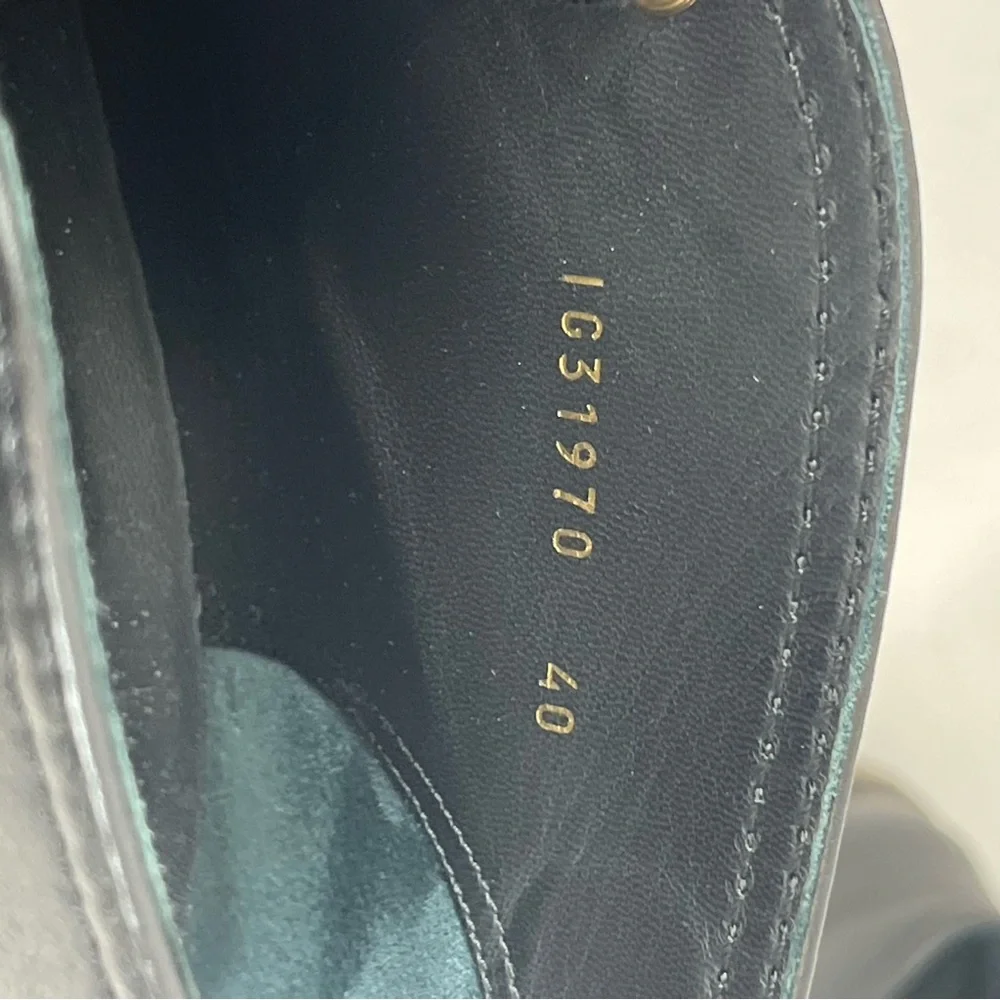 Chanel Black Leather Lace-Up Ankle Boots G31797 CC Logo Crepe‎ Sole Sz40 US 9.5